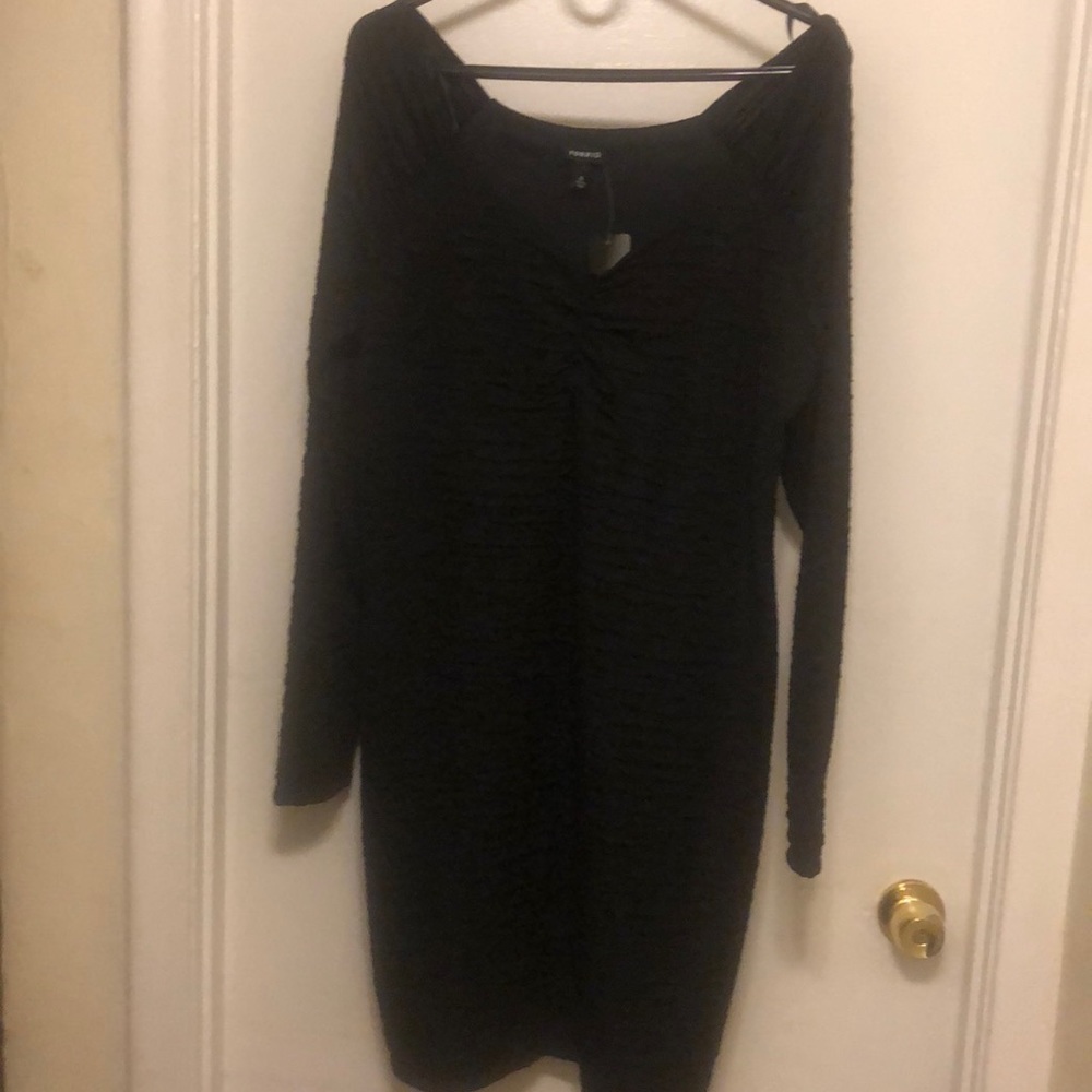 Little black dress 🌚